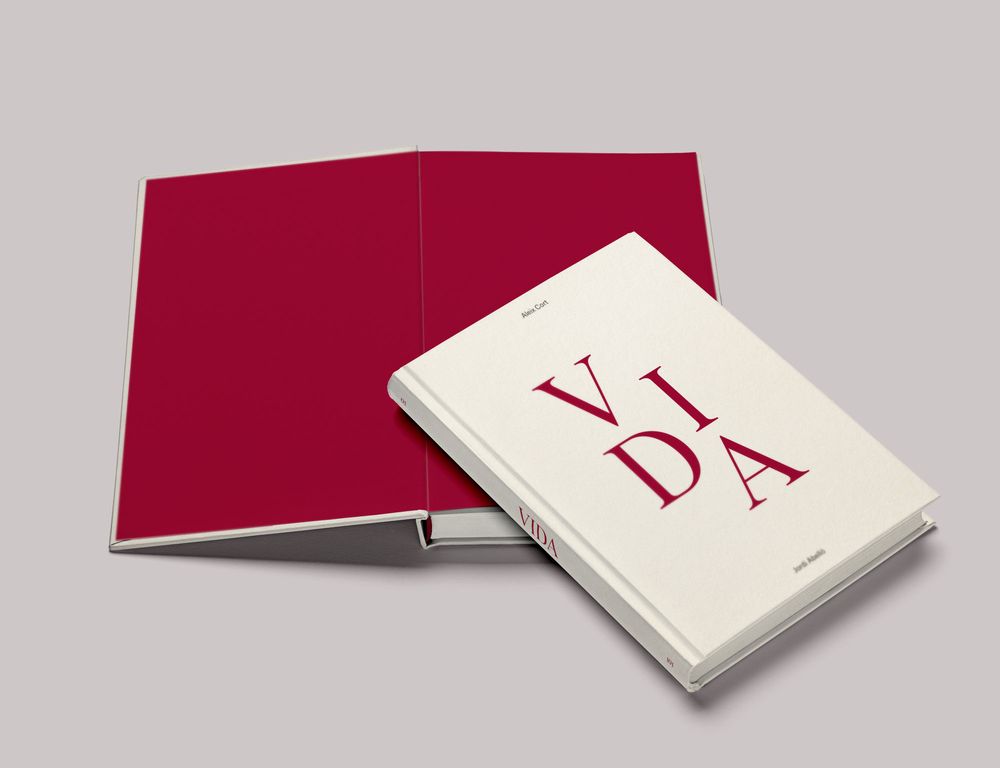 Vida (direcció d’art, disseny gràfic, editorial, print), per DOMO-A | Direcció d’art i disseny gràfic, Barcelona